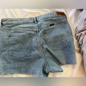 Women’s wrangler denim shorts